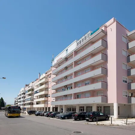 Апартаменти The Deluxe House